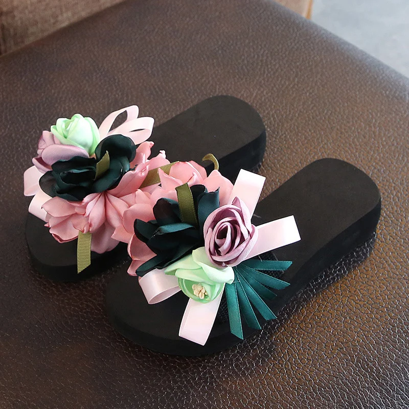 

summer outside fashion new flat bottom lovely girls parent-child beach shoes female slippersFlip Flops luxury shoes women