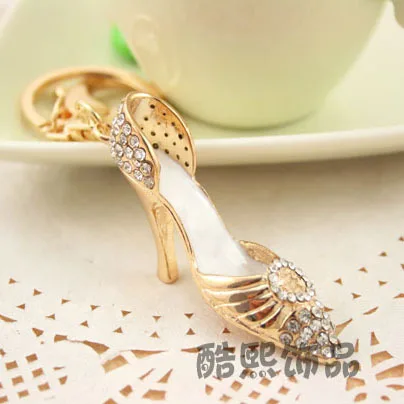 Diamond-Encrusted Alloy Keychains 436800 | Украшения и аксессуары