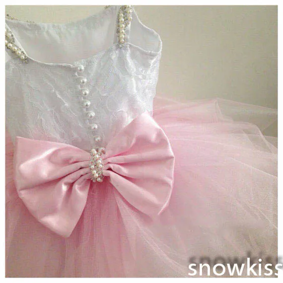 Милое розовое кружевное платье с бусинами и цветочным узором для маленьких