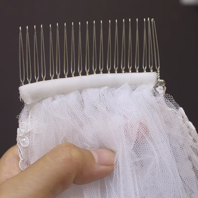 Короткая свадебная фата с одной метровой кружевной каймой 1T Фата расческой