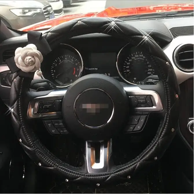 

Кожаные чехлы для руля с мультяшным цветочным рисунком, искусственные Чехлы для рулевого колеса со стразами, чехлы для женщин