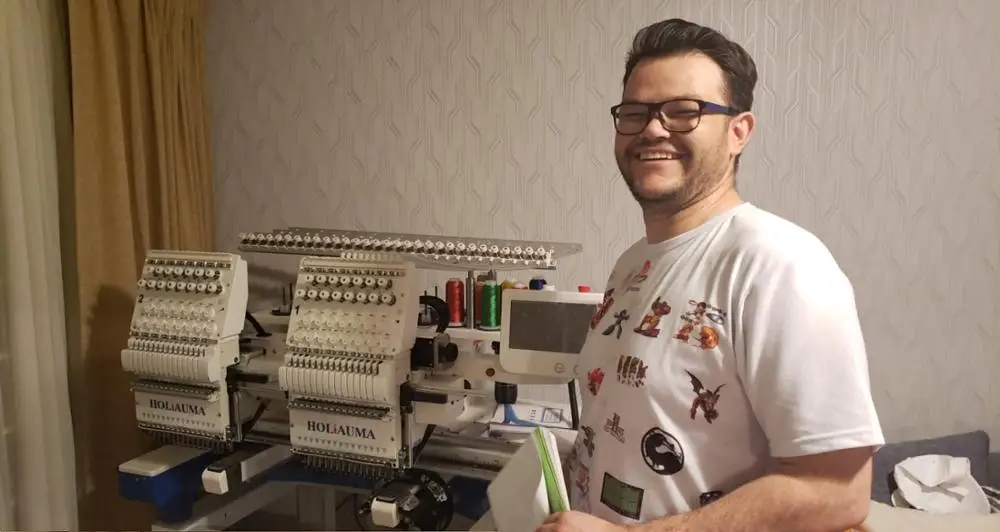 HOLiAUMA компьютеризированная вышивальная машина с 2 головками для футболок 3D кепок