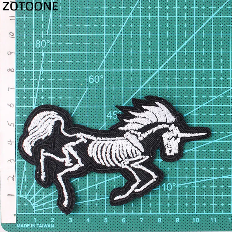 Zotoone бабочка Роза патч одежда вышивка патч мультфильм Кот, лошадь, летучая мышь, Акула патч для украшения джинсов Оловянная Одежда патч D - Цвет: 2009