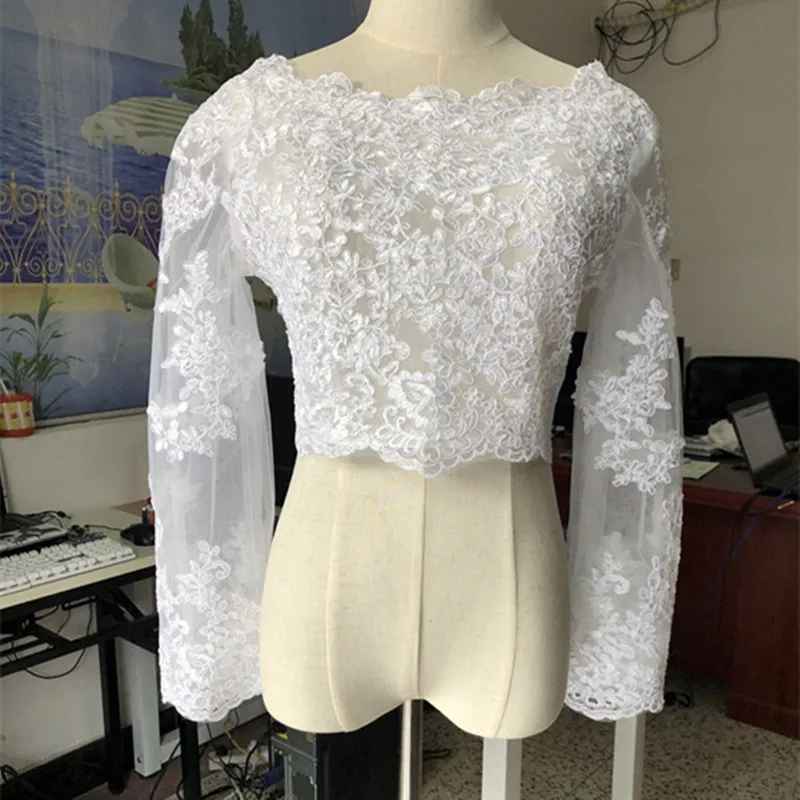 

Vintage Real Image Wedding Jackets White Ivory Bridal Bolero Lace Applique V Back Long Sleeve coop Neck Custom Size Wraps Jacket