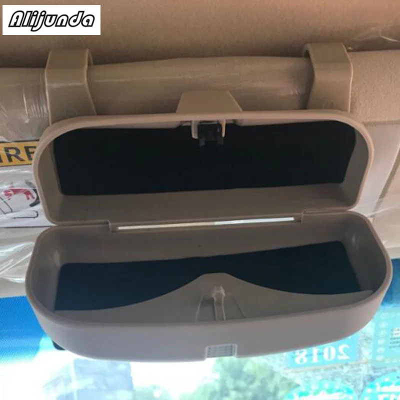 

2018 New Car Sun Protection Visor Glasses Box Sunglasses for Audi all series Q3 Q5 SQ5 Q7 A1 A3 S3 A4 A4L A6L A7 S6 S7 A8 S4 RS