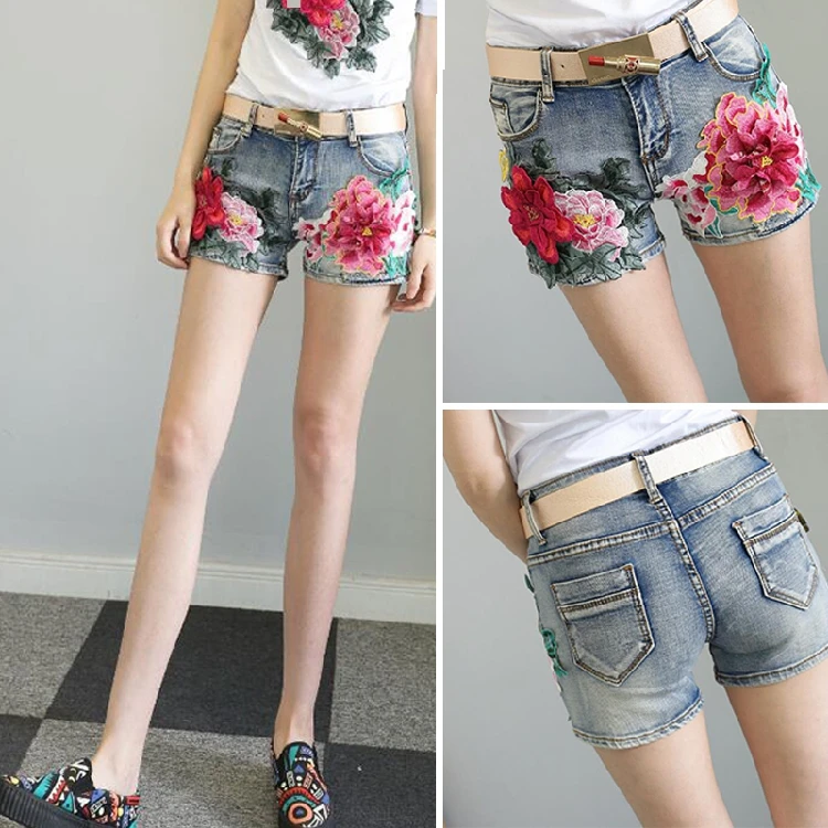 

New short embroidery peony show thin han edition wide legged cowboy top and short shorts
