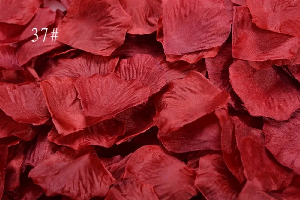 

5,000pcs 4.5*4.5cm Red Rose Flower Leaves Petals For Wedding Party Holiday Venue Decoration Color-37