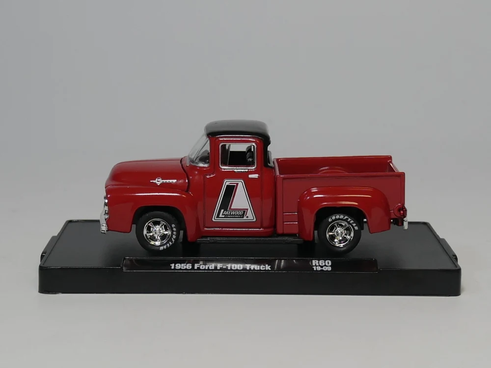 M2 1: 64 1956 Ford F-100 грузовик красный сплав игрушечный автомобиль игрушки для детей литая модель автомобиля подарок на день рождения