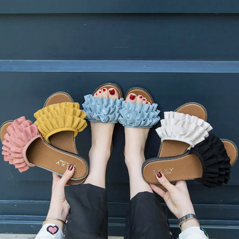 Тапочки с оборками коллекция 2019 года Летняя обувь женские шлепанцы яркие цвета