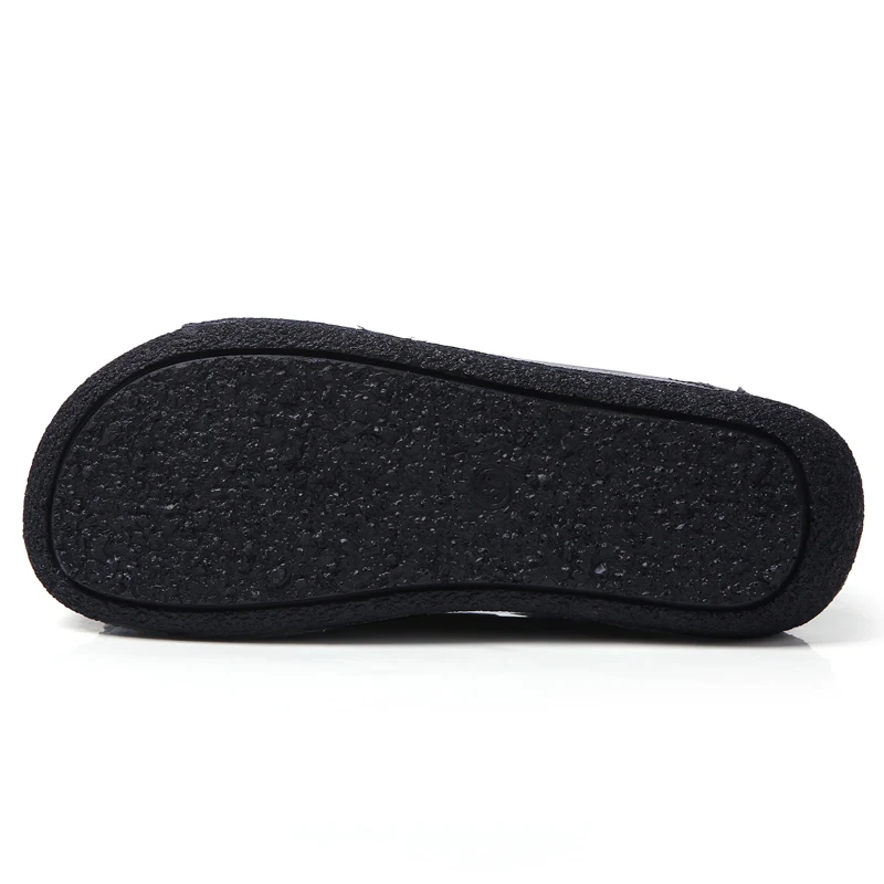 Женские кроссовки из натуральной кожи на толстом каблуке | Обувь