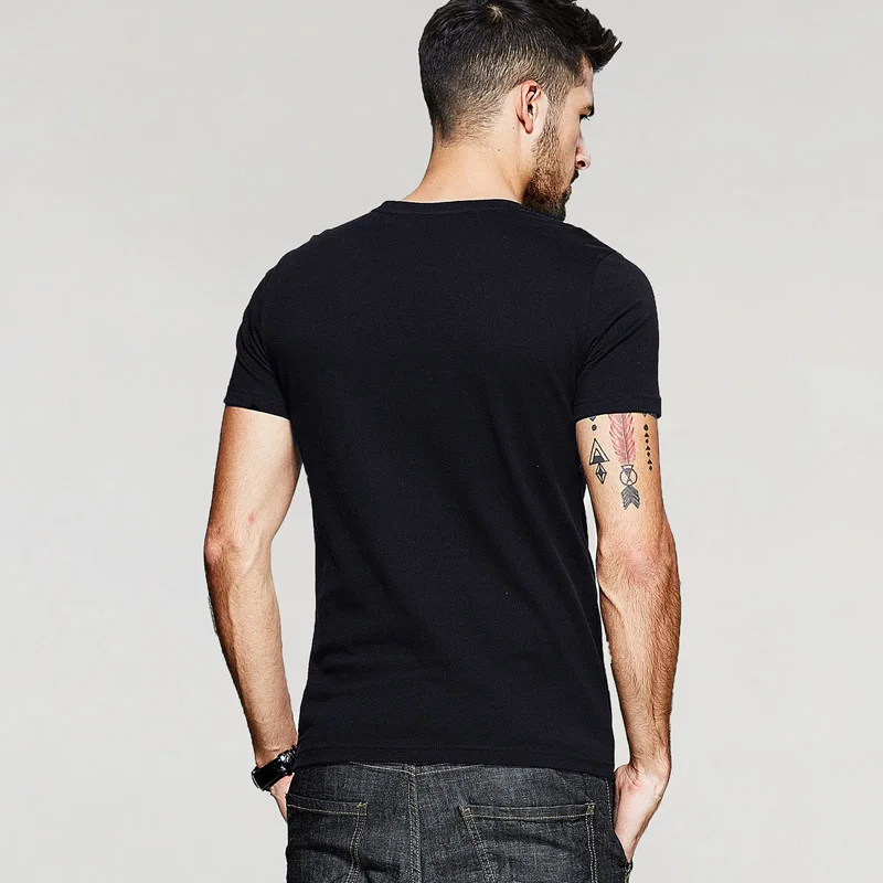 TONDYNAS человек черный вышивка с коротким рукавом футболки мужские О-Образным