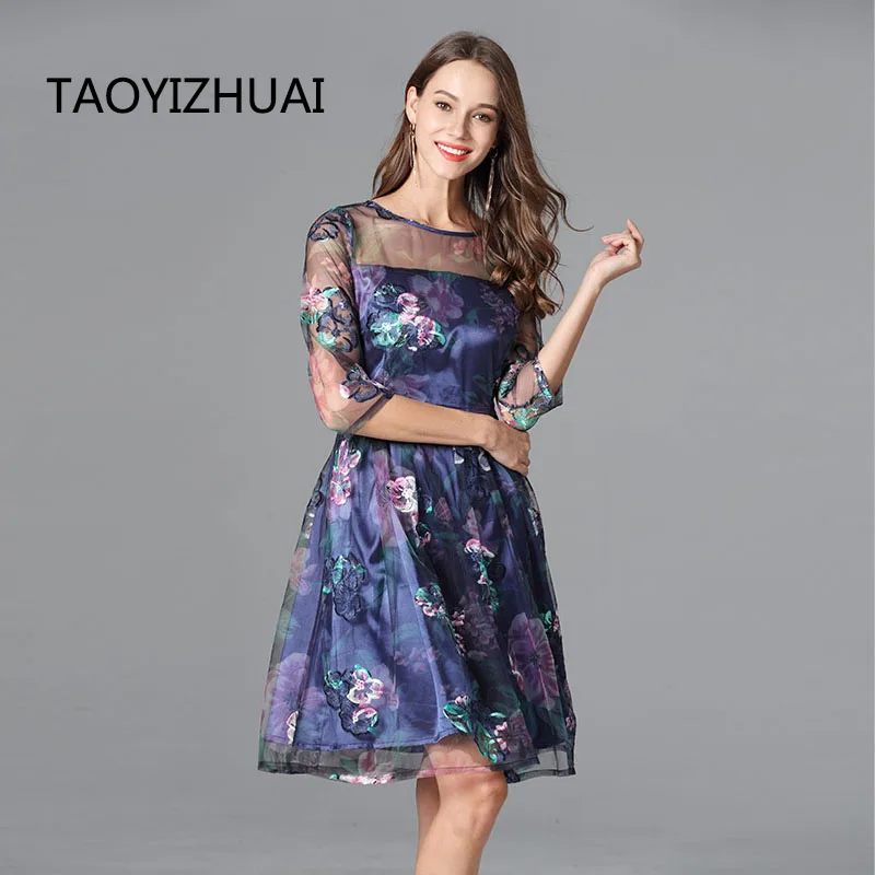 Женское кружевное платье TAOYIZHUAI синее с цветочным принтом круглым вырезом и