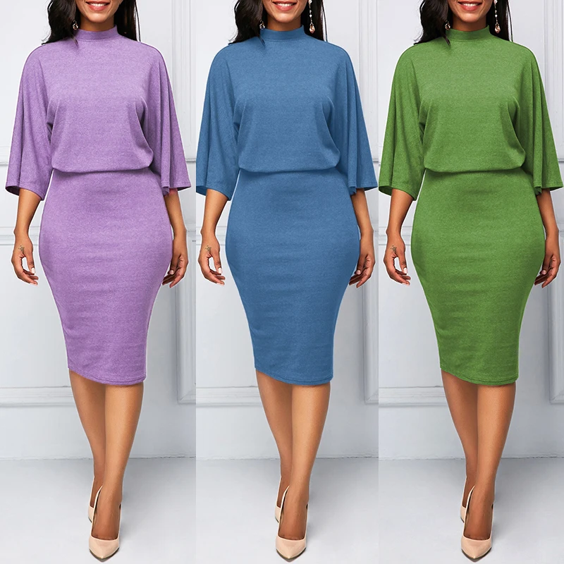 Женское однотонное облегающее платье с вырезом лодочкой и рукавом 3/4 цветное