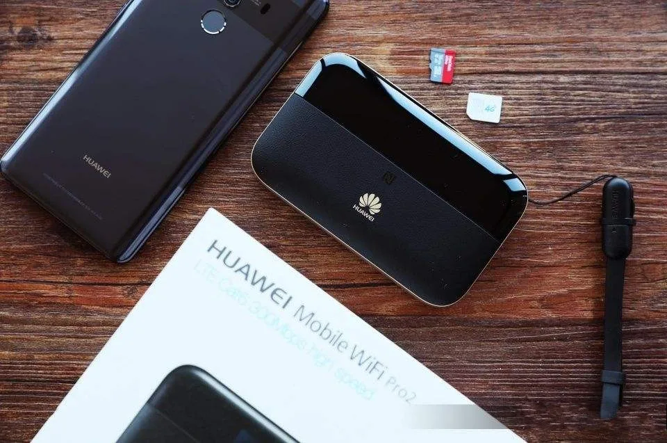 HUAWEI Mobile Wifi 2 Pro роутер 4G + Netwrok до 300 мбит/с скорость загрузки RJ45 USB порты wi fi