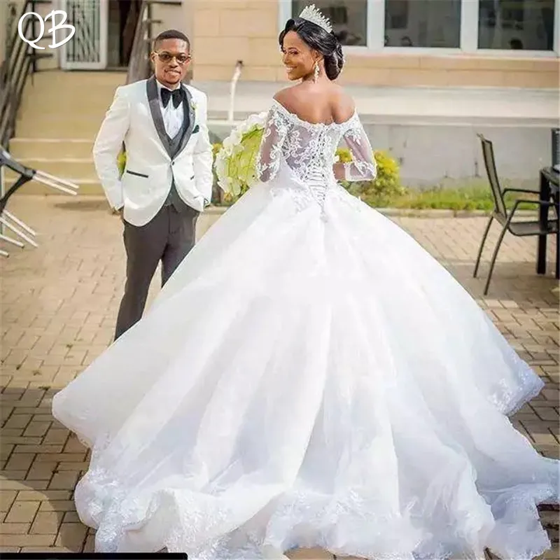 Custom Made Wedding Dresses Ball Gown Long Sleeve Lace Appliques Plus Size Bridal Gowns 2019 New Fashion ZD54