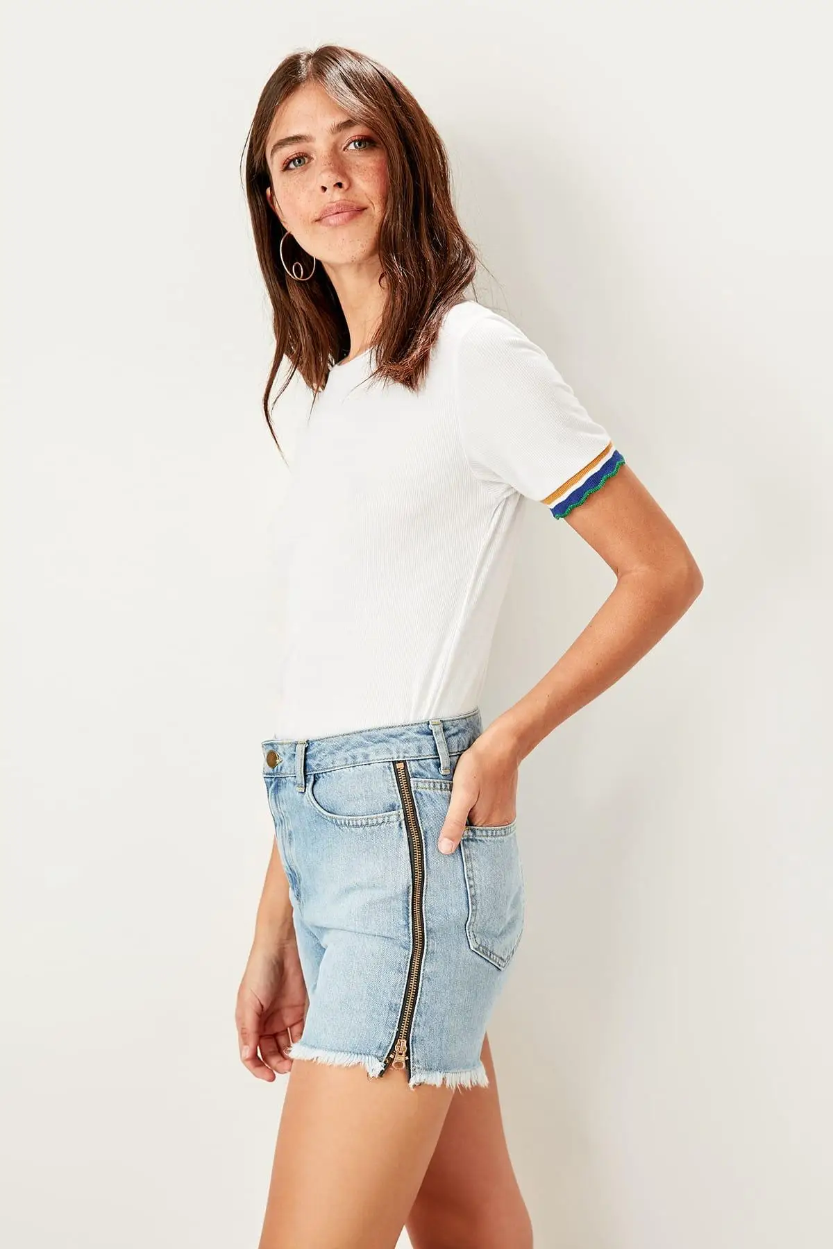 Trendyol синие джинсовые шорты на молнии TWOSS19LR0304|Женские шорты| |