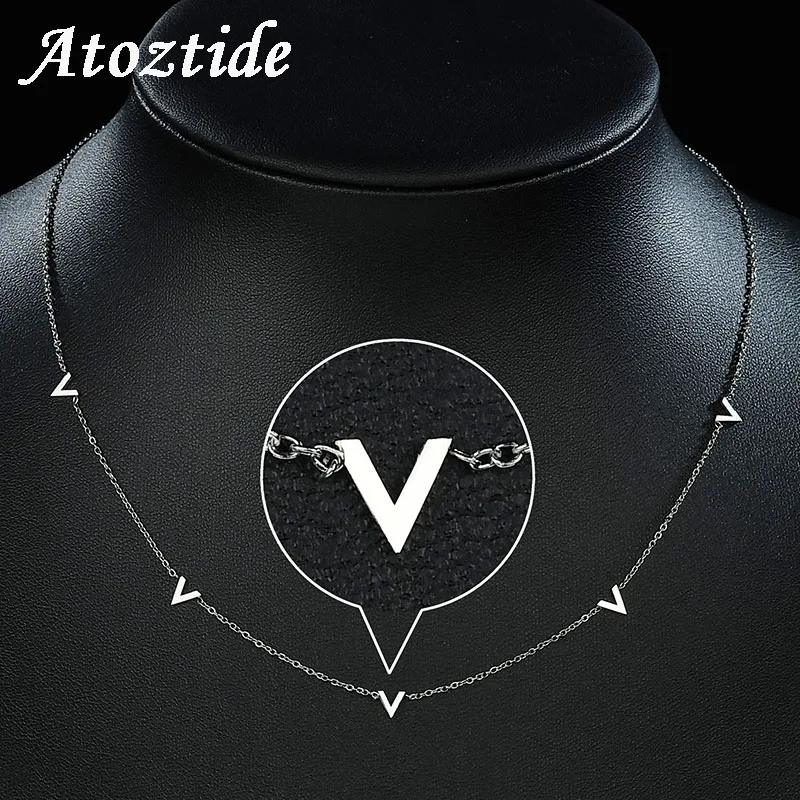 Модные ожерелья-Чокеры Atoztide из нержавеющей стали с буквой V ожерелья для женщин