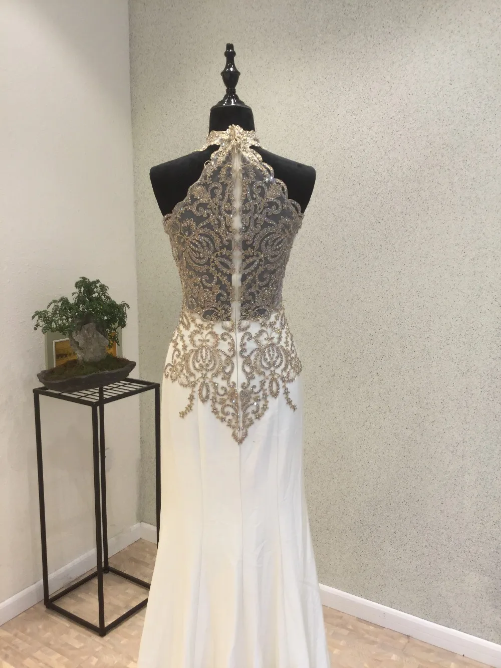 

New Design Long Prom Dresses 2020 High Neck Sleeveless Floor Length Beading Chiffon Mermaid Evening Dress Long Party Dresses