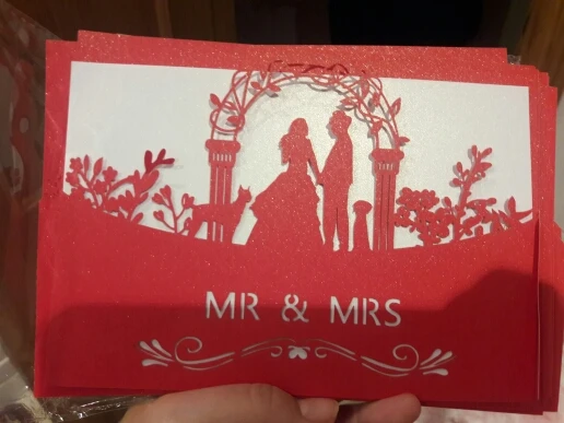 Red 30 шт. MR& MRS Романтическая Свадебная вечеринка пригласительная открытка лазерная резка деликатный резной рисунок с пустой внутренней страницы Свадьба Invitation 5Z - Цвет: Red
