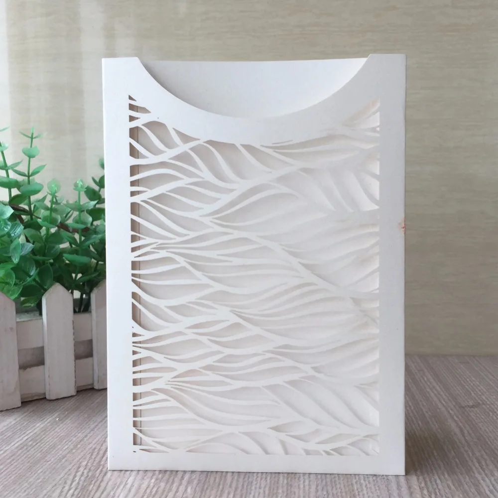 

100Pcs/Lot Chic Cut laser Wedding Invitation Card Birthday Party Decorative Envelope Postcard Greeting Card