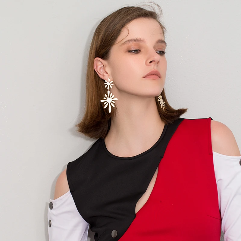 YINZOU 2018 New Europe&ampAmerica Style Big Alloy Flower Earrings For Women Fashion Summer Accessories Elegant Sweet Brinco 6744 | Украшения