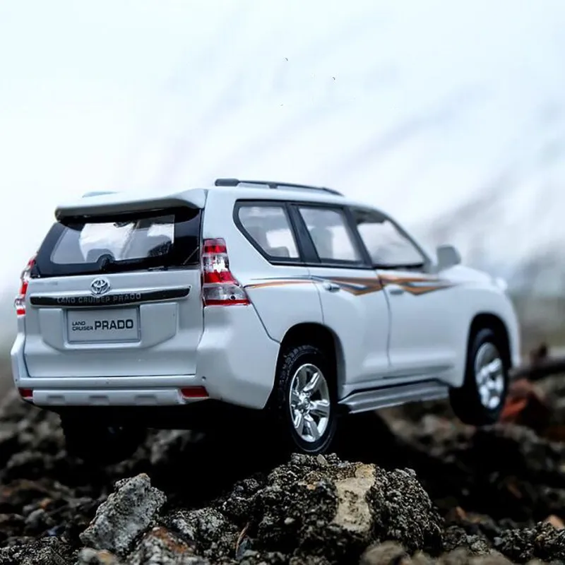 1:32 Сплав Мини Toyota Prado Overbearing SUV Pull Back Diecast модель автомобиля со звуковым светильник