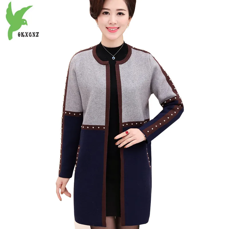 Новинка весенне осенний вязаный свитер для мам среднего возраста кардиган