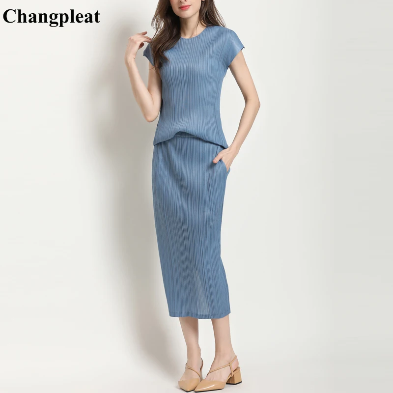 Женский костюм-двойка Chagnpleat однотонный плиссированный комплект из футболки с
