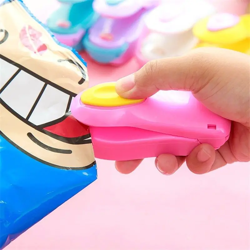 Mini Sealing Machine Portable Heat Sealer Plastic Bag Storage Packet Handy Sealers Easy Resealer for Food Snack Kitchen Gadgets | Дом и сад