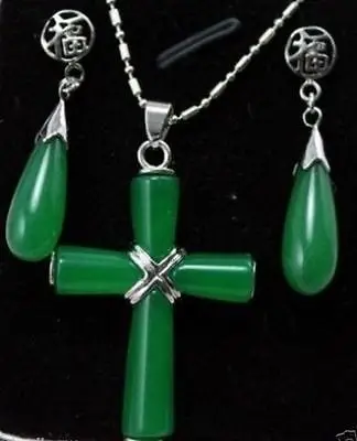 Красивый натуральный нефритовый подвесной кулон и пара сережек 18К позолоченные