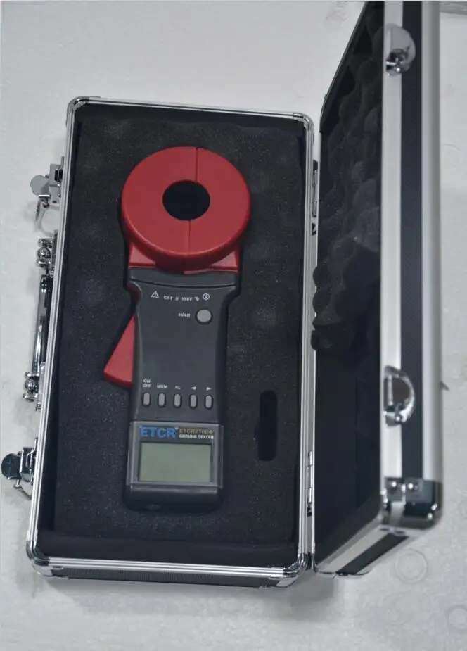 New ETCR2100+ Digital Clamp On Ground Earth Resistance Tester Meter