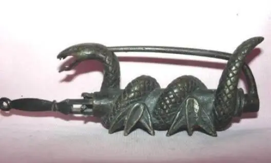 WBY 714+++Elaborate Chinese old-style Copper Snake Figure lock/key | Statues &amp Sculptures