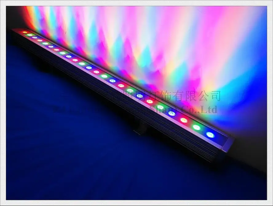 Новый дизайн Роскошная алюминиевая и усиленная стеклянная 24 led 24W Светодиодная лампа для мытья стен бара