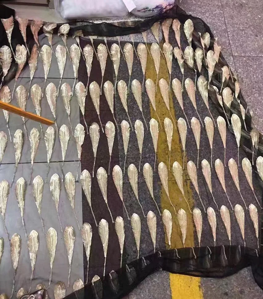 1 ярд Новое сексуальное платье с перьями кружевная ткань золотая вышивка тюль