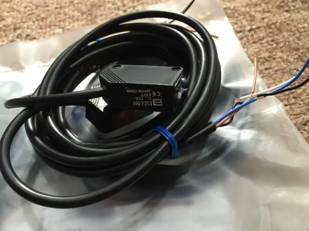 

1 шт Высокое качество E3Z-L81 E3Z-LS81 E3Z-LS86 E3Z-L86 E3Z-LS63 светоэлектрический переключатель