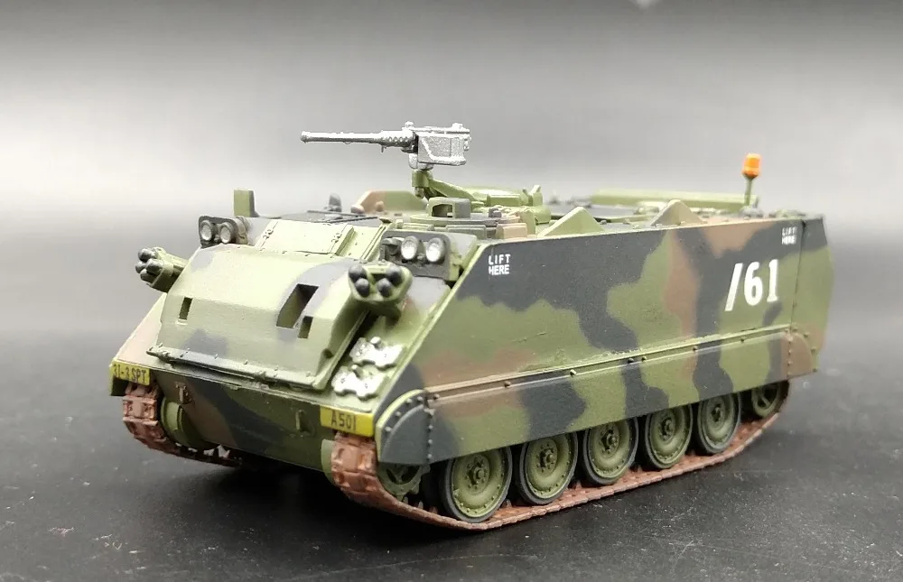 1: 72 армии США M113A2 отслежены бронированный модель автомобиля Трубач 35006 Коллекция Модель Масштаб 1/72 майка модели сцены