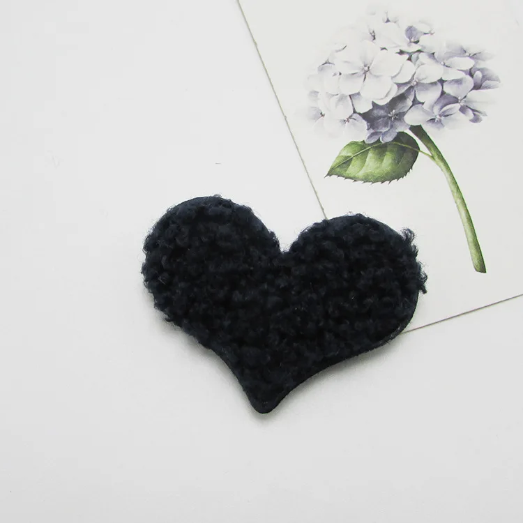 navy blue 40 шт./партия, 5x4 см, плюшевые бархатные аппликации с сердечками, Детские аксессуары для волос ручной работы и пошив одежды - Цвет: navy blue