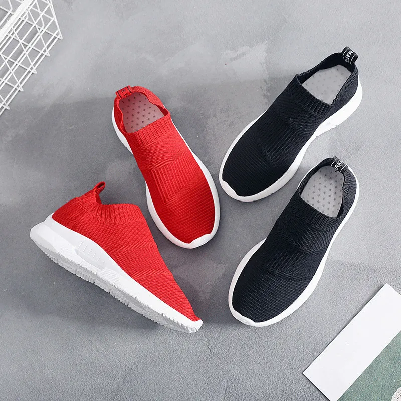 Woman Sport Running Shoes Flats Outdoor Sneakers 2018 Summer Mesh Breathable Couple Lightweight Athletic Women Slip On Platform | Спорт и
