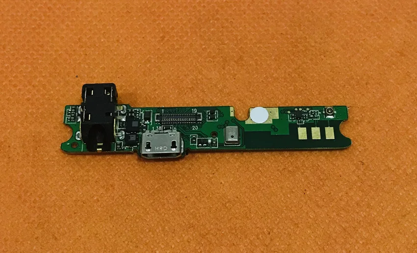 

Used Original USB Plug Charge Board For ELEPHONE Soldier Helio X25 MTK6797T Deca Core 5.5" 2K Screen Free Shipping