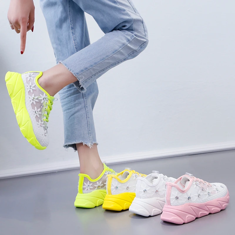 

2019 Designer Sneakers Women Platform Sneakers Casual Shoes Woman Hollow Out Mesh Crystal White Vulcanize Shoes Basket Femme