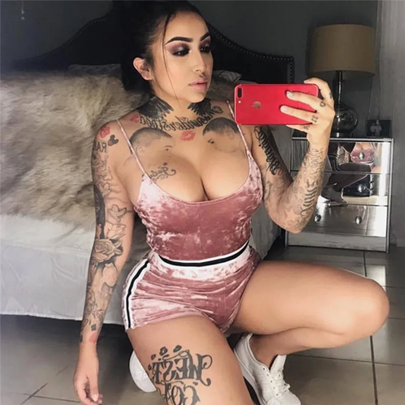 

Autumn 2pcs Sets New Fashion Women Summer Two Pieces Sexy Velvet Strap Crop Top+Shorts Suits High Street Clothing 3Colors S-2XL