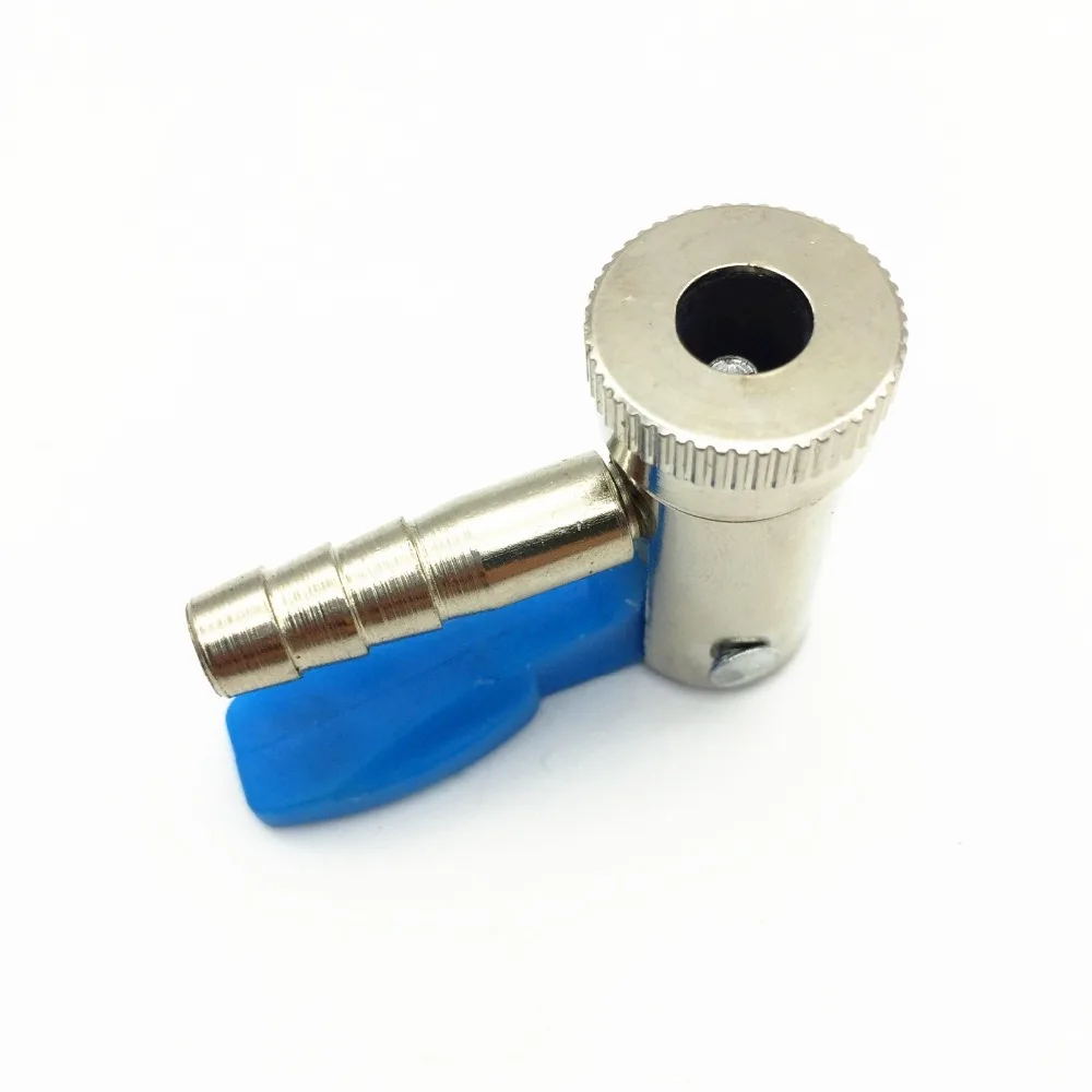 Пакет из 5 штук быстроразъемных ниппелей с фиксатором для подключения к шлангу диаметром 8 мм для накачивания шин на автомобилях и мотоциклах, никелированных.