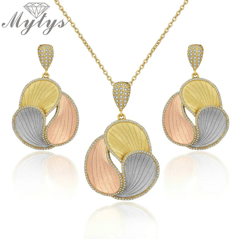 Mytys Three Tones Jewelry Sets for Women Dubai Pendant Necklace Earrings Sandblasting Brass Tricolor Gold GP Rhinestones | Украшения и
