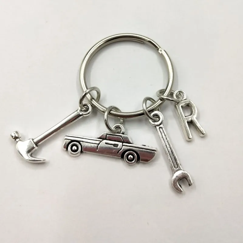 Брелок морской узел. Брелок из дерева для ключей. Брелок механика. Брелок для механика. Брелок для ключей эверест.