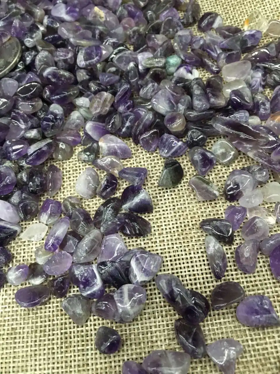 Ассорти натуральный аметист тусклый магнитный камень гравия бусины Чакра