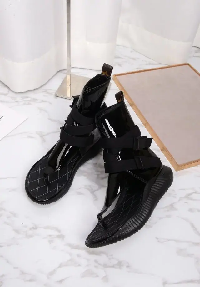 Повседневные женские сандалии с ремешками на щиколотке мягкой подошве