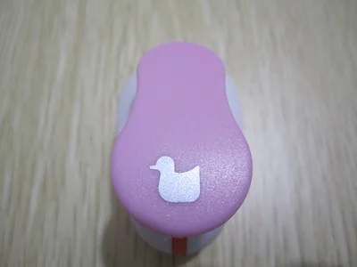 Duck Мини furador 8/10 мм с украшением в виде милого цветка Бумага резак пуансон ручная машина для тиснения просверленные Скрапбукинг furadores Эва(этиленвинилацетат - Цвет: Duck