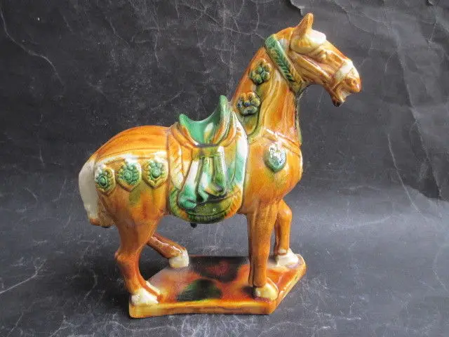 

7.48 inch/Tang sancai ceramics collection horses in ancient China