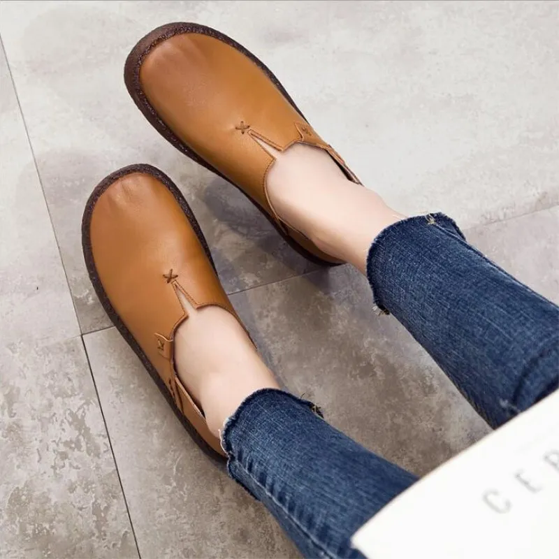 

Spring autumn 2020 New round flat with women's shoes and leisure Flat shoes are shallow mouth of low all-match leather Cowhide