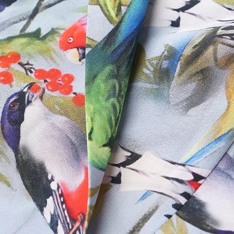 Женское шелковое платье карандаш VOA летнее облегающее офисное с коротким рукавом